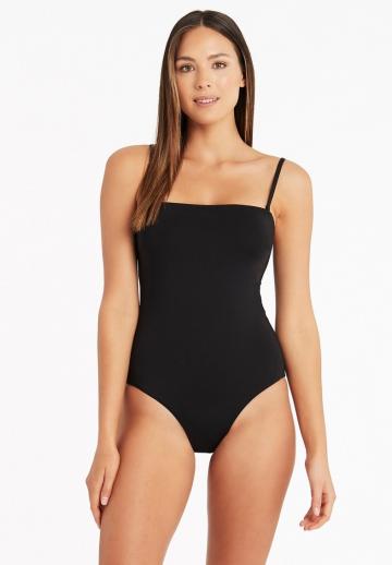 Слитный купальник