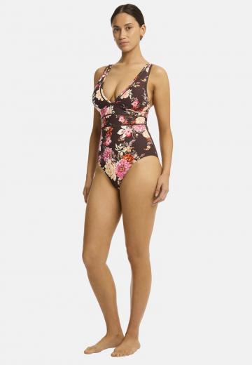 Слитный купальник