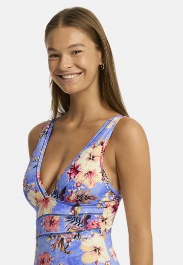 Слитный купальник