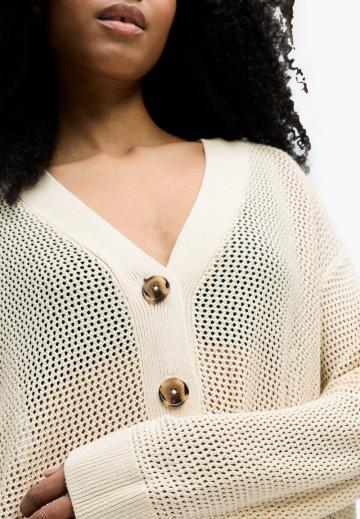 Вязаная кофта