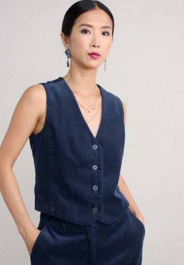 Джинсовая жилетка