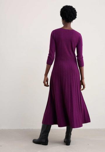 Вязаное платье