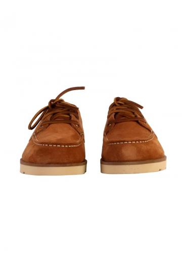 Ботинки на шнуровке