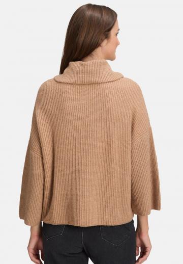 Пуловер с рукавом три четверти
