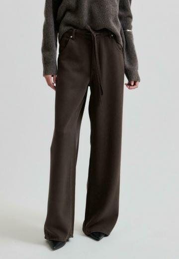 Свободные джинсы