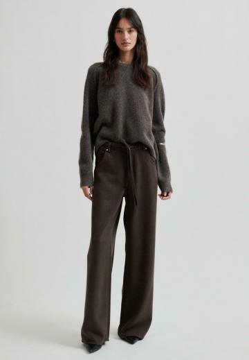 Свободные джинсы