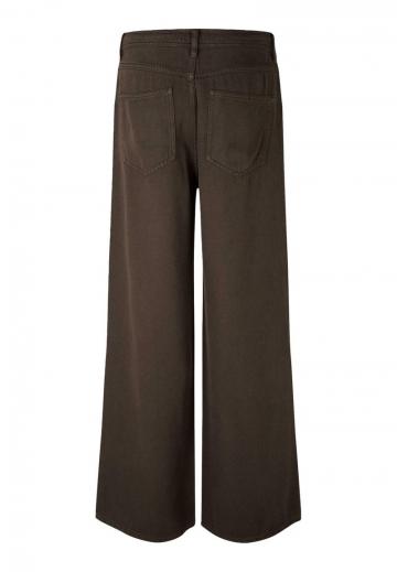 Свободные джинсы