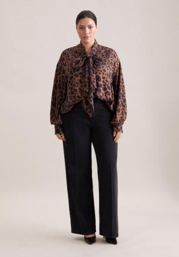 Атласная блузка