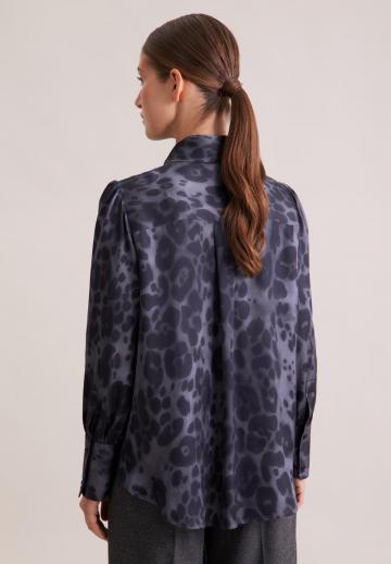 Атласная блузка