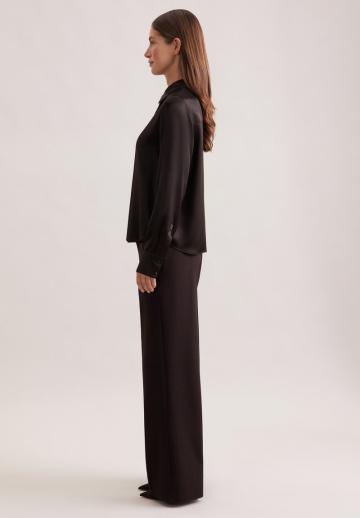 Атласная блузка