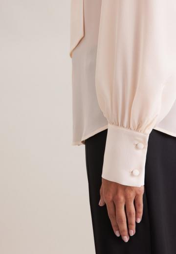 Шелковая блузка