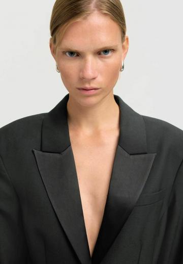 Короткое пальто