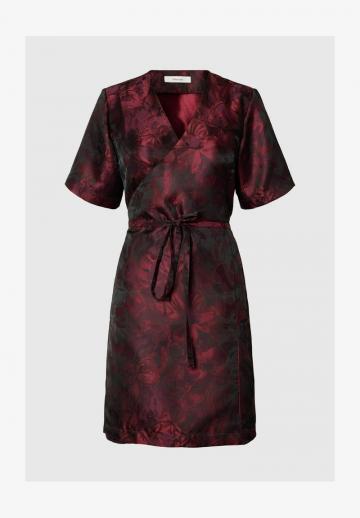 Коктейльное платье