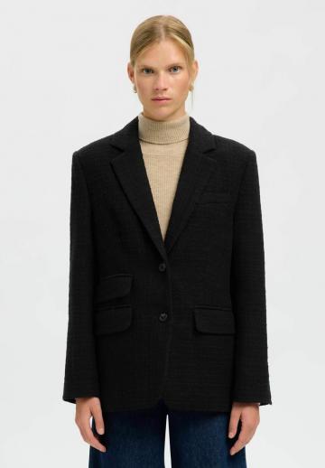 Короткое пальто