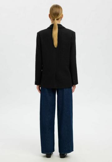 Короткое пальто