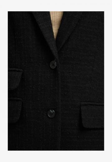 Короткое пальто