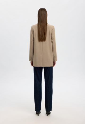 Короткое пальто