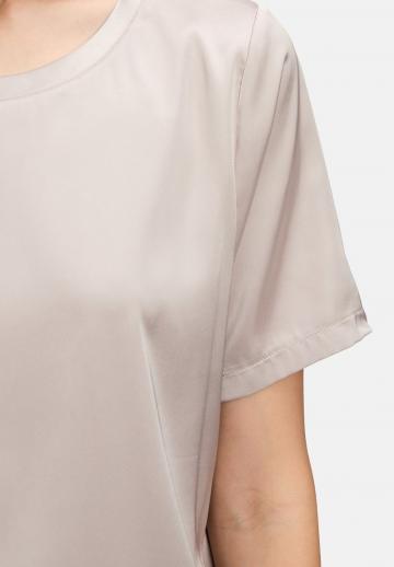 Атласная блузка