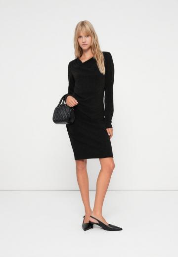 Короткое платье