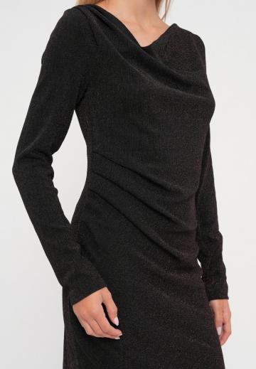 Короткое платье