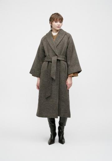 Шерстяное пальто