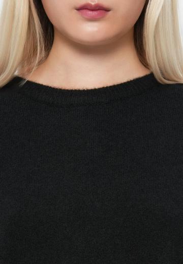 Вязаное платье