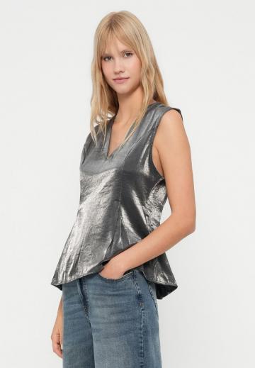 Блузка без рукавов