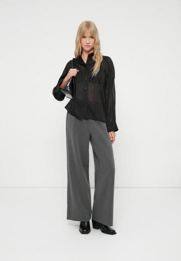 Атласная блузка