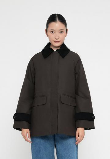 Короткое пальто