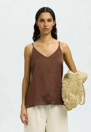 Топ на бретельках