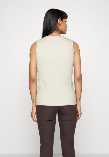 Длинный топ