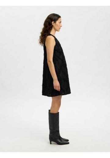 Короткое платье