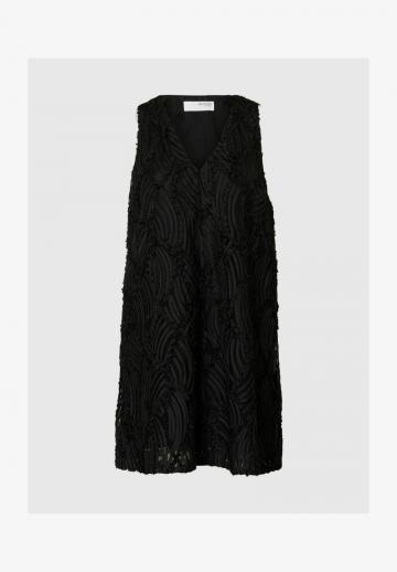 Короткое платье