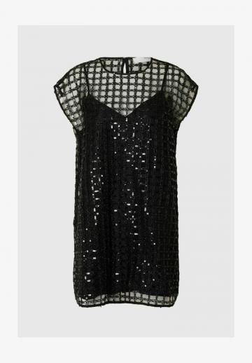 Короткое платье