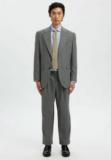 Короткое пальто