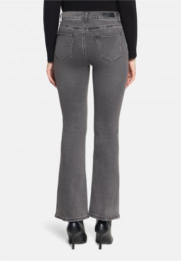 Клешеные брюки