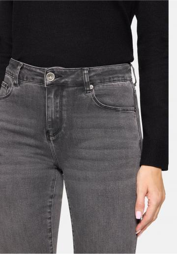 Клешеные брюки