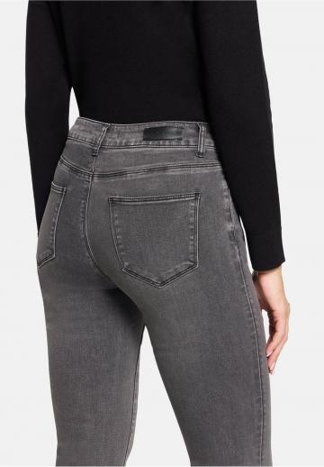 Клешеные брюки