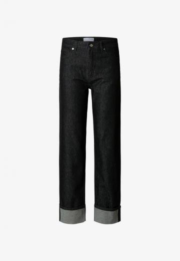 Прямые джинсы