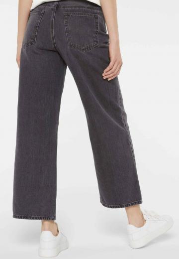 Свободные джинсы