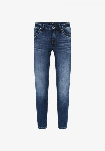 Короткие джинсы