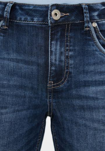 Короткие джинсы