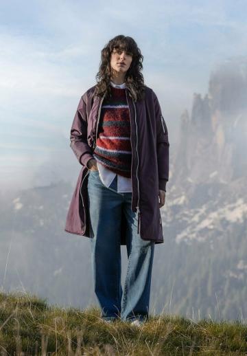 Пуловер в полоску