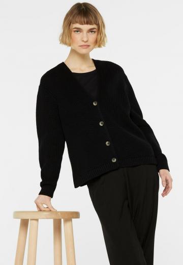 Вязаная кофта