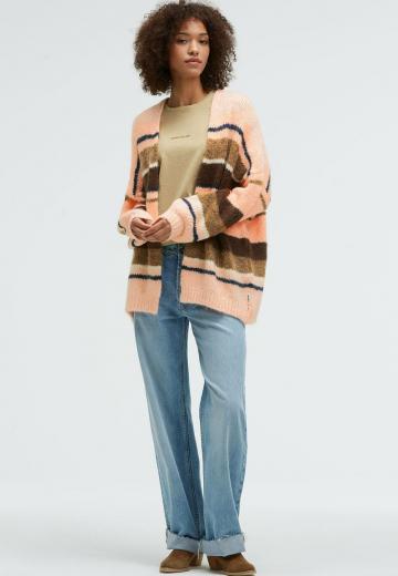 Жаккардовая вязаная кофта