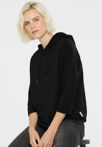 Пуловер с капюшоном