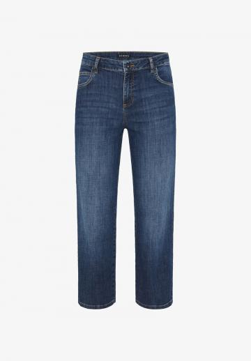 Короткие джинсы