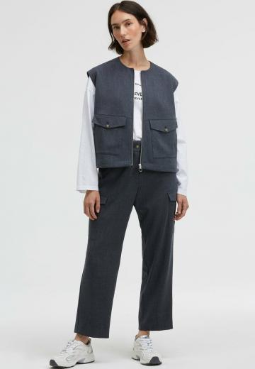Джинсовая жилетка