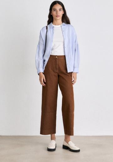 Короткие джинсы