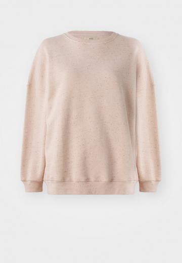 Длинный пуловер